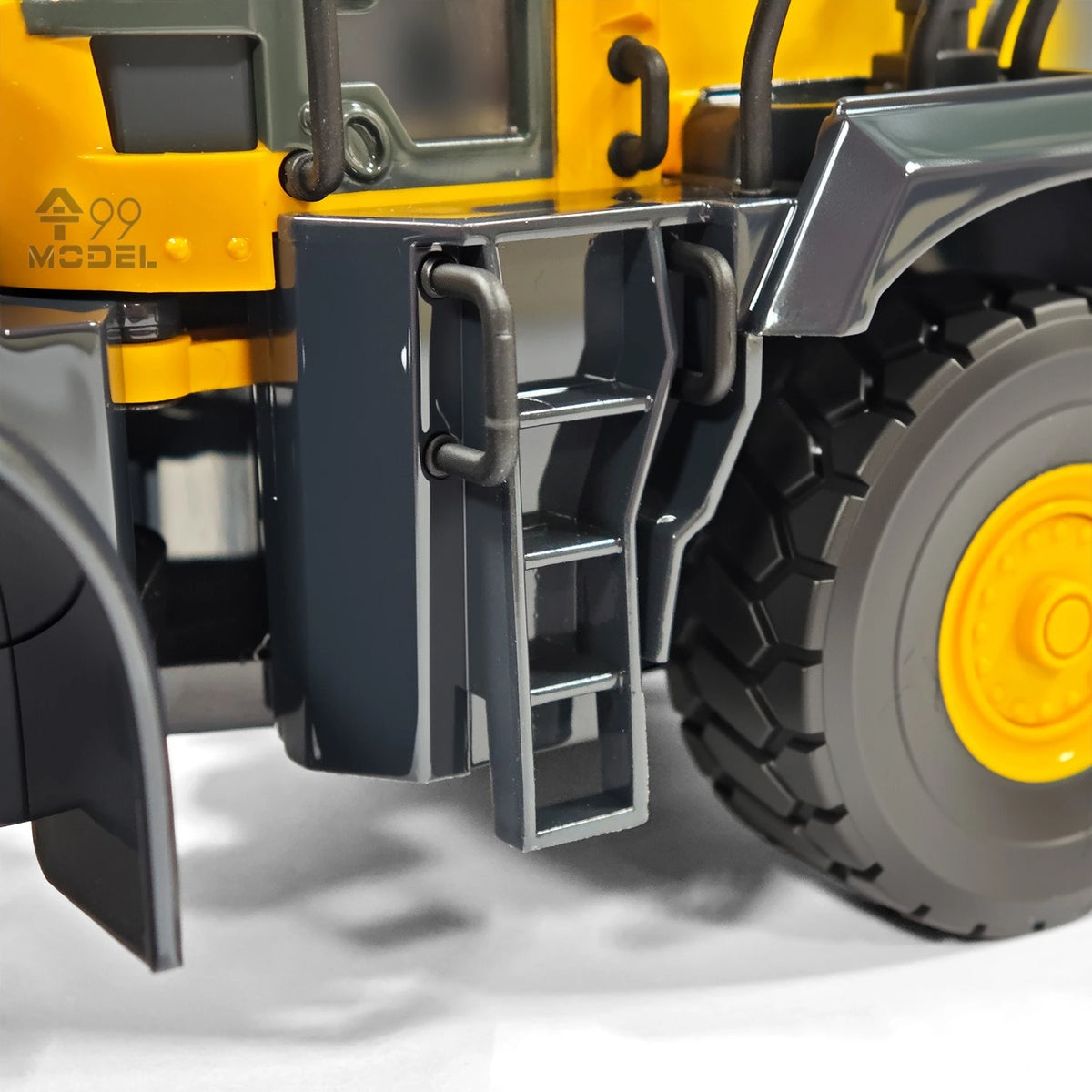 In Stock WA475 RC Loader 1/50 YG475 Electric RC Loader Model RTR Version with Lights and Sounds Remote Control Car Toy Gift